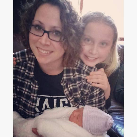 Meet your Posher, Stephanie - Picture 1 of 1